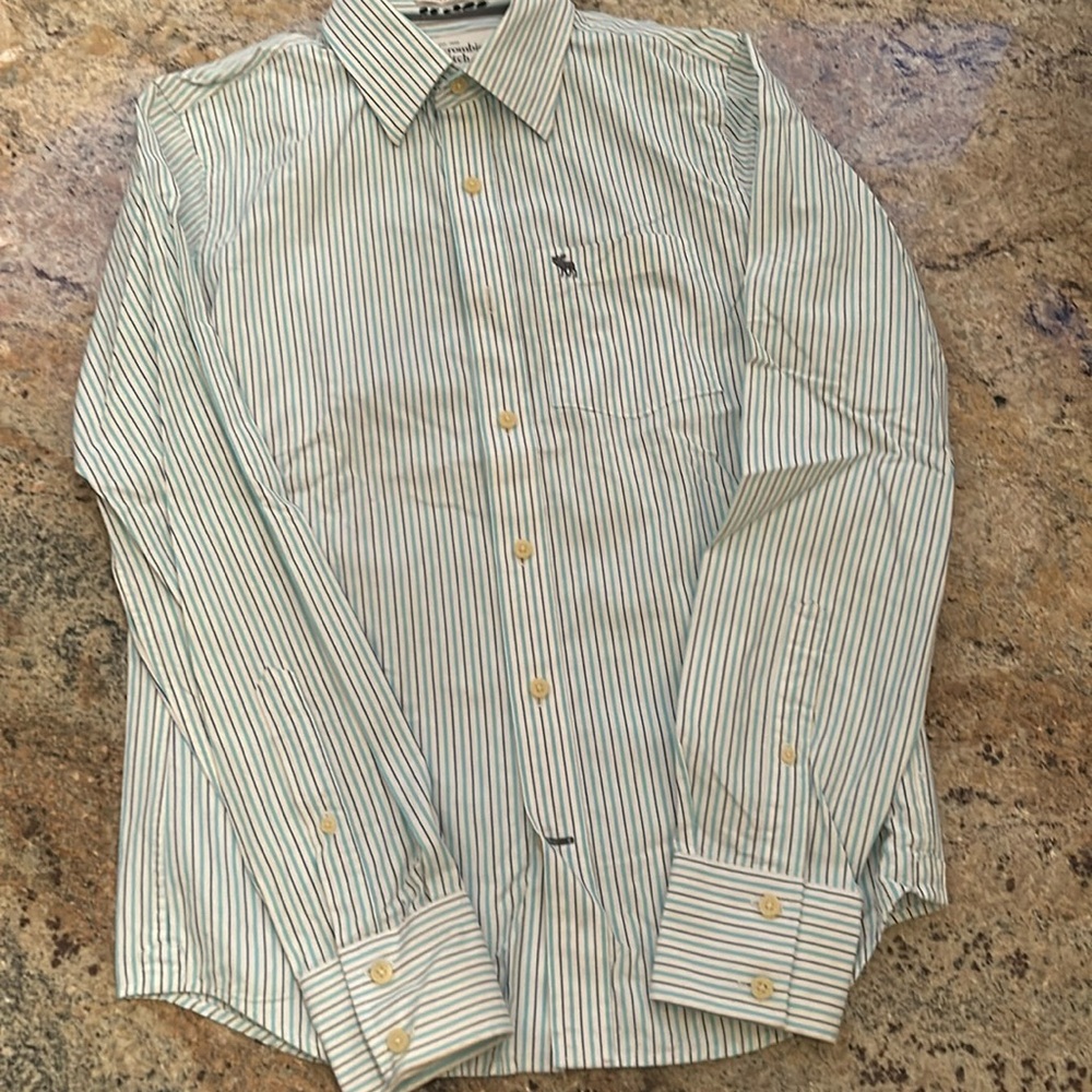 100% cotton, Abercrombie and Fitch men’s button down